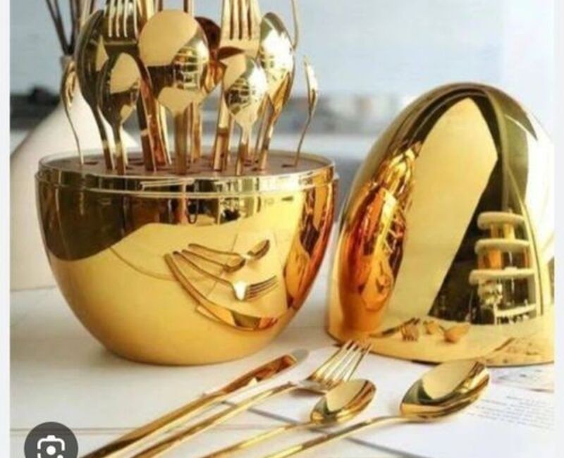 NINE 24 PIECES LUXURY FLATWARE CUTLERY SET IN EGG SHAPE ₦70,000